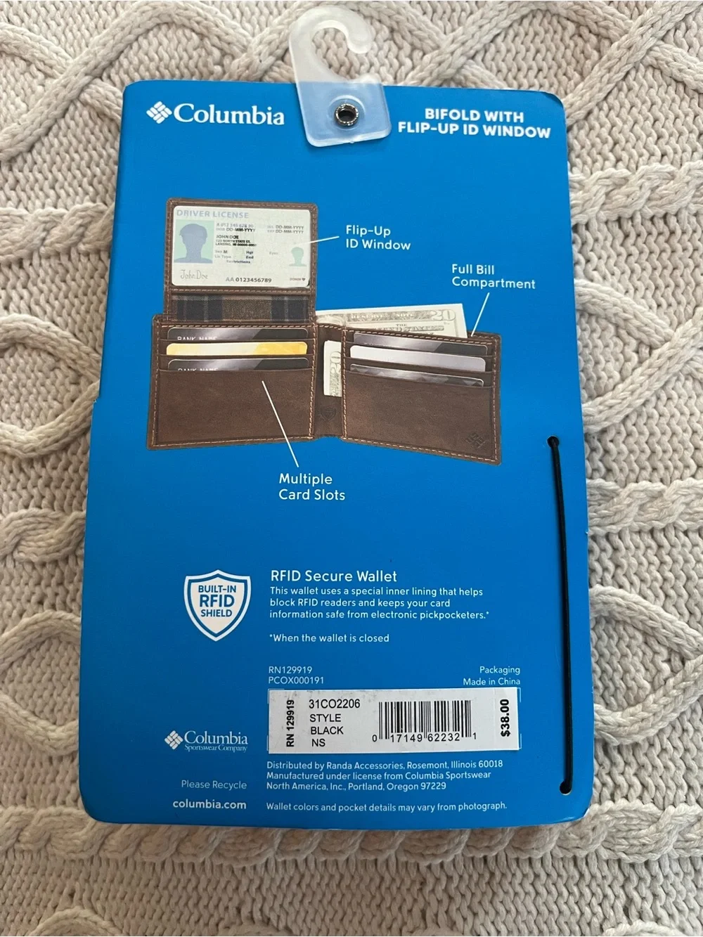 Columbia Black Bi-Fold Wallet Flip Up ID Window Brand New in Package